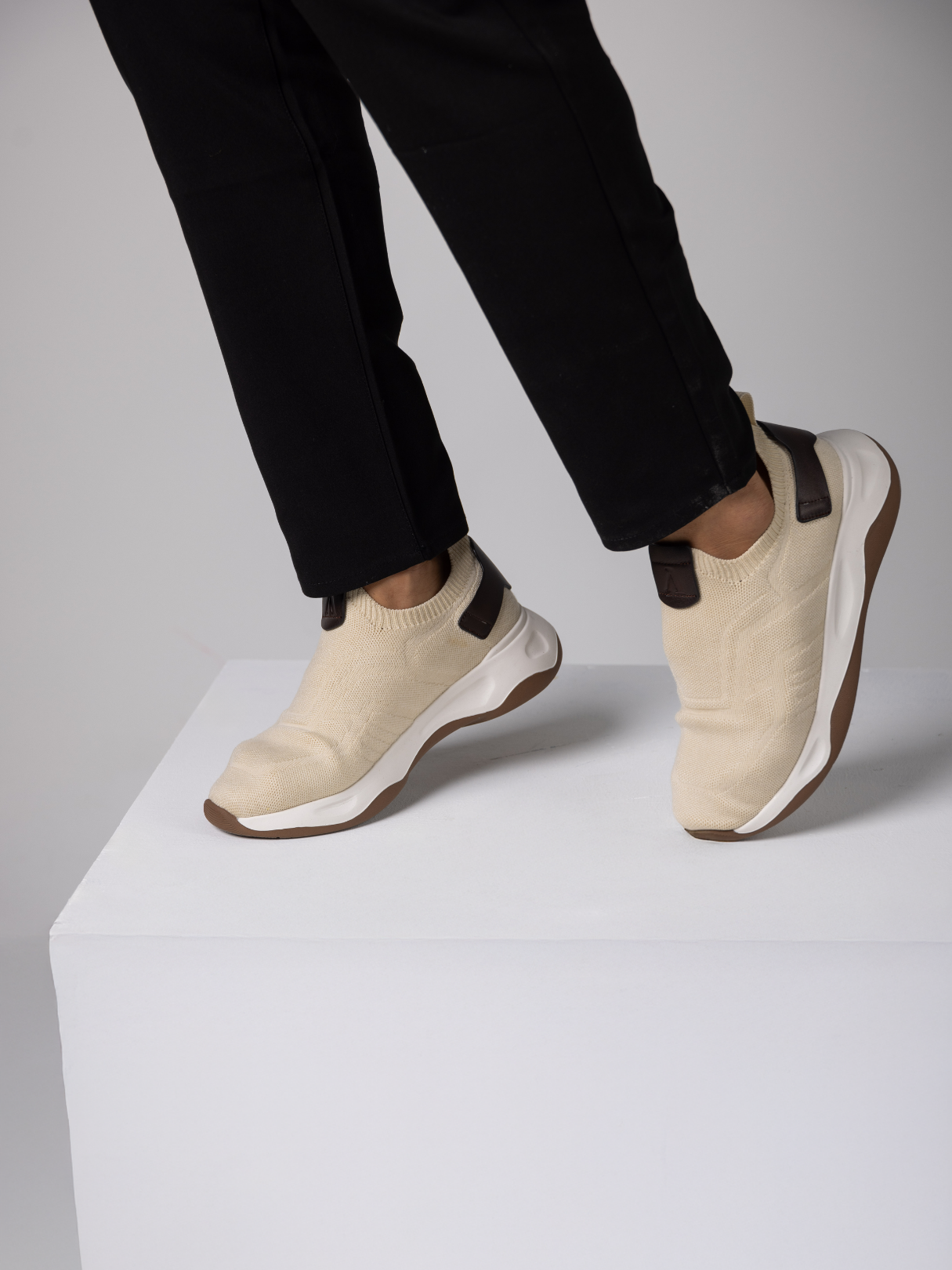 APEX Sneaker